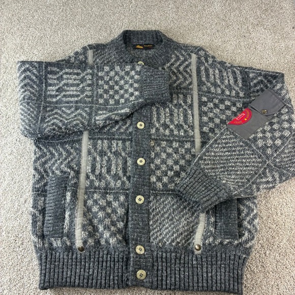Mens Fashion Italy‎ Knit Cardigan Gray Novelty Pattern Country Club Patch